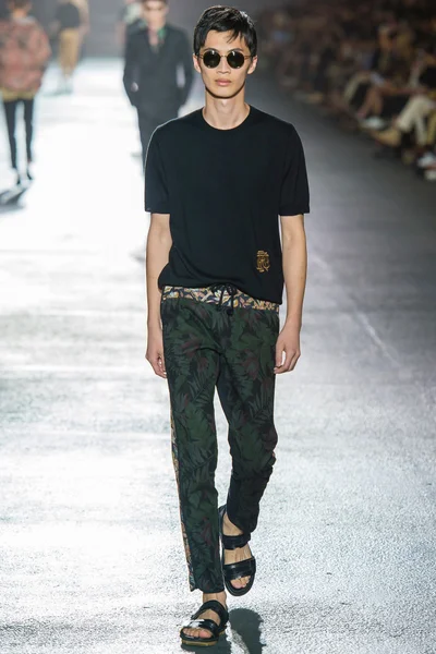 Look 36